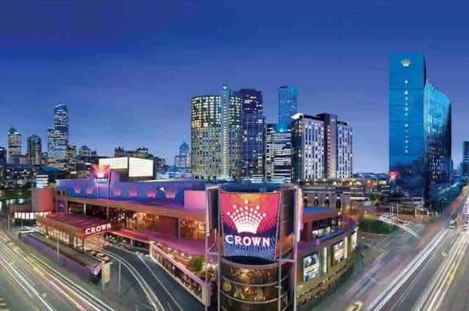 You'll be less than a 10-minute stroll from Crown Casino where you dine at lauded restaurants or try your luck at poker. 