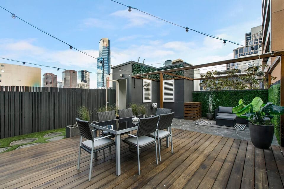 Make use of the private rooftop terrace for al fresco dining in the sun or under the stars.