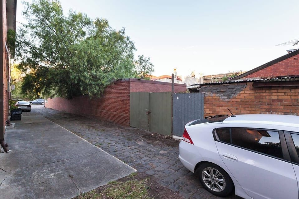 Secure parking makes it easy to explore Melbourne by car—for places out of reach via public transport.