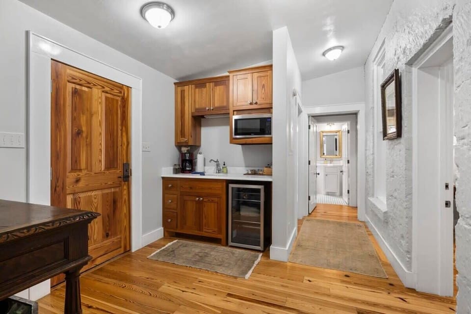 Kitchen area