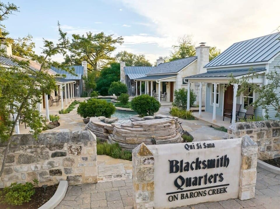 Blacksmith quarters entrance
