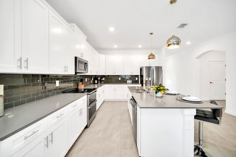 Cook Like A Pro In This Fully Equipped Chef’s Kitchen With Modern Appliances