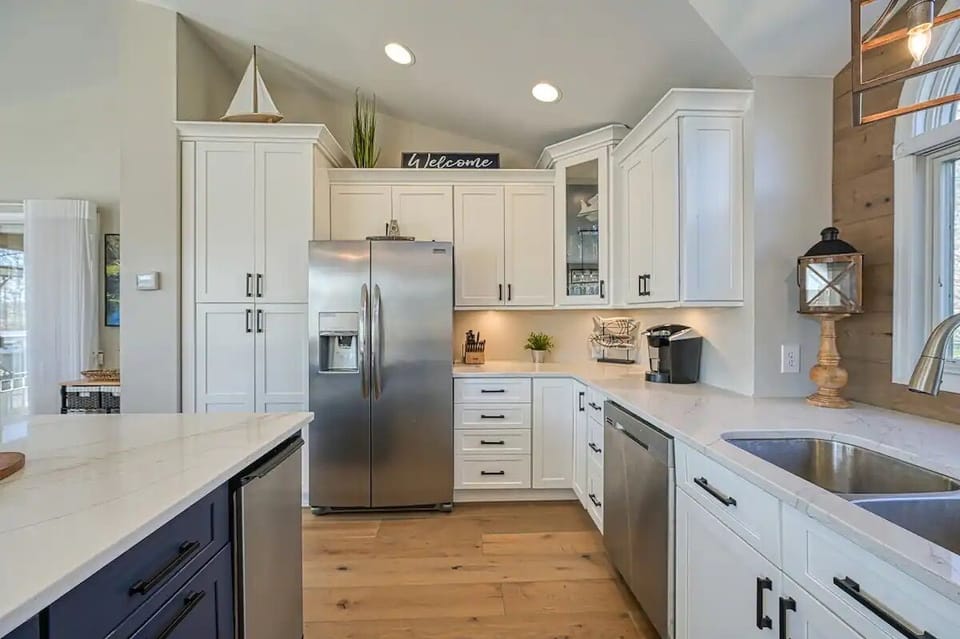 Roomy pantry, counter depth fridge and undercounter icemaker