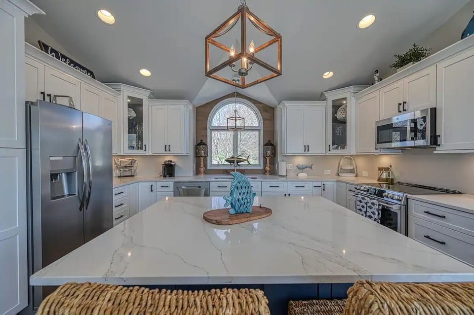 Large island with 2 bar chairs