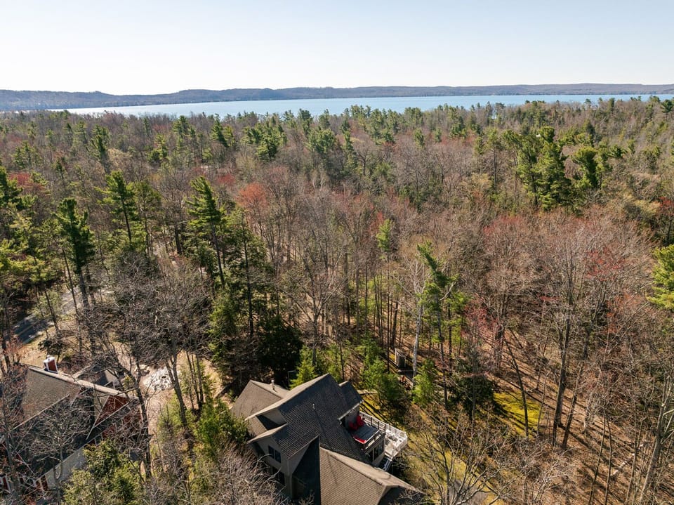 Location of House Looking at Glen Lake