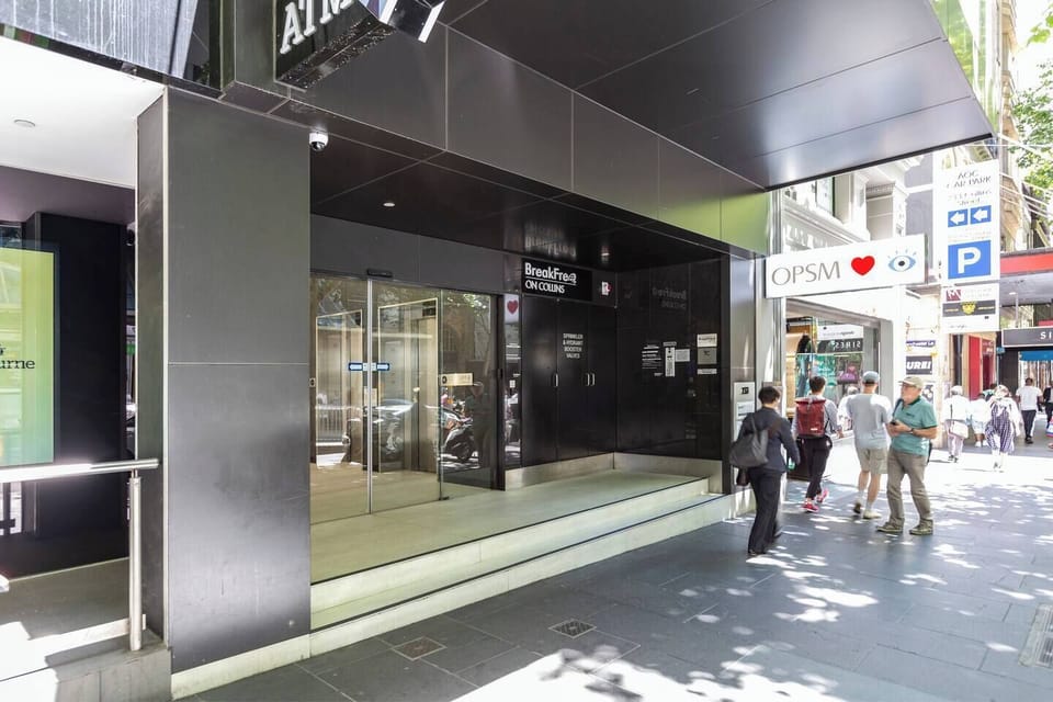 Stay comfortable in this centrally located building right on the iconic Collins Street.