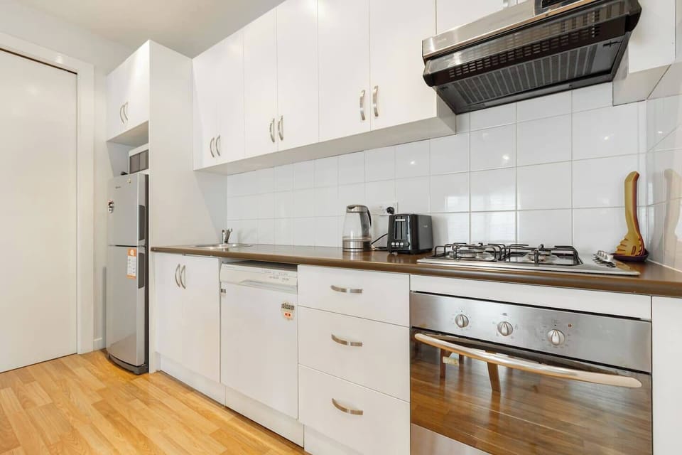 The well-equipped kitchen offers everything you need to cook from home.