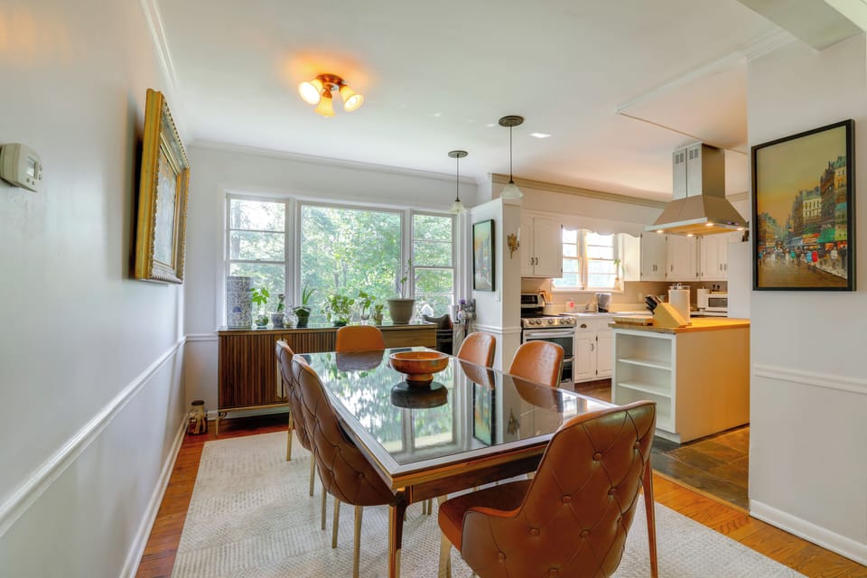 Dining Area | Open Floor Plan | Central A/C & Heating