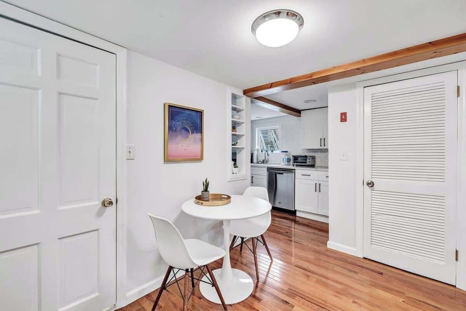Cottage breakfast nook adjacent to kitchen