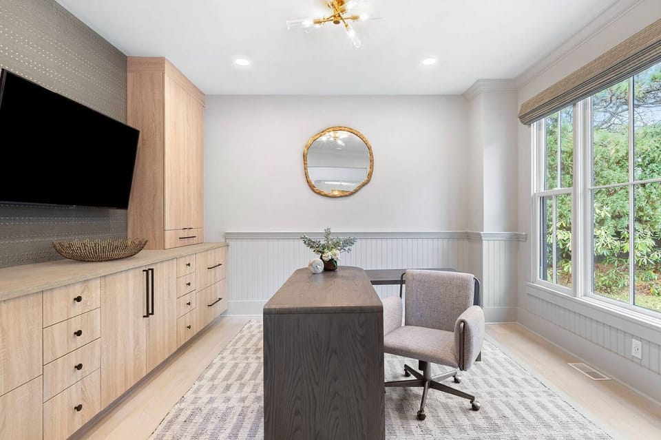 1st floor office