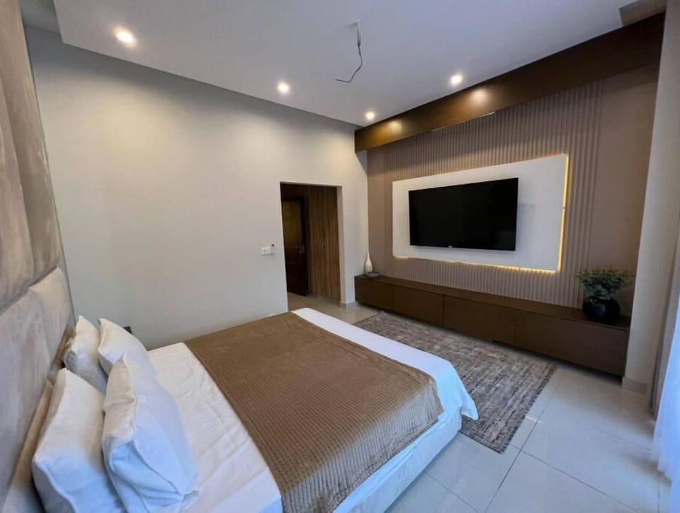 Bedroom View 3