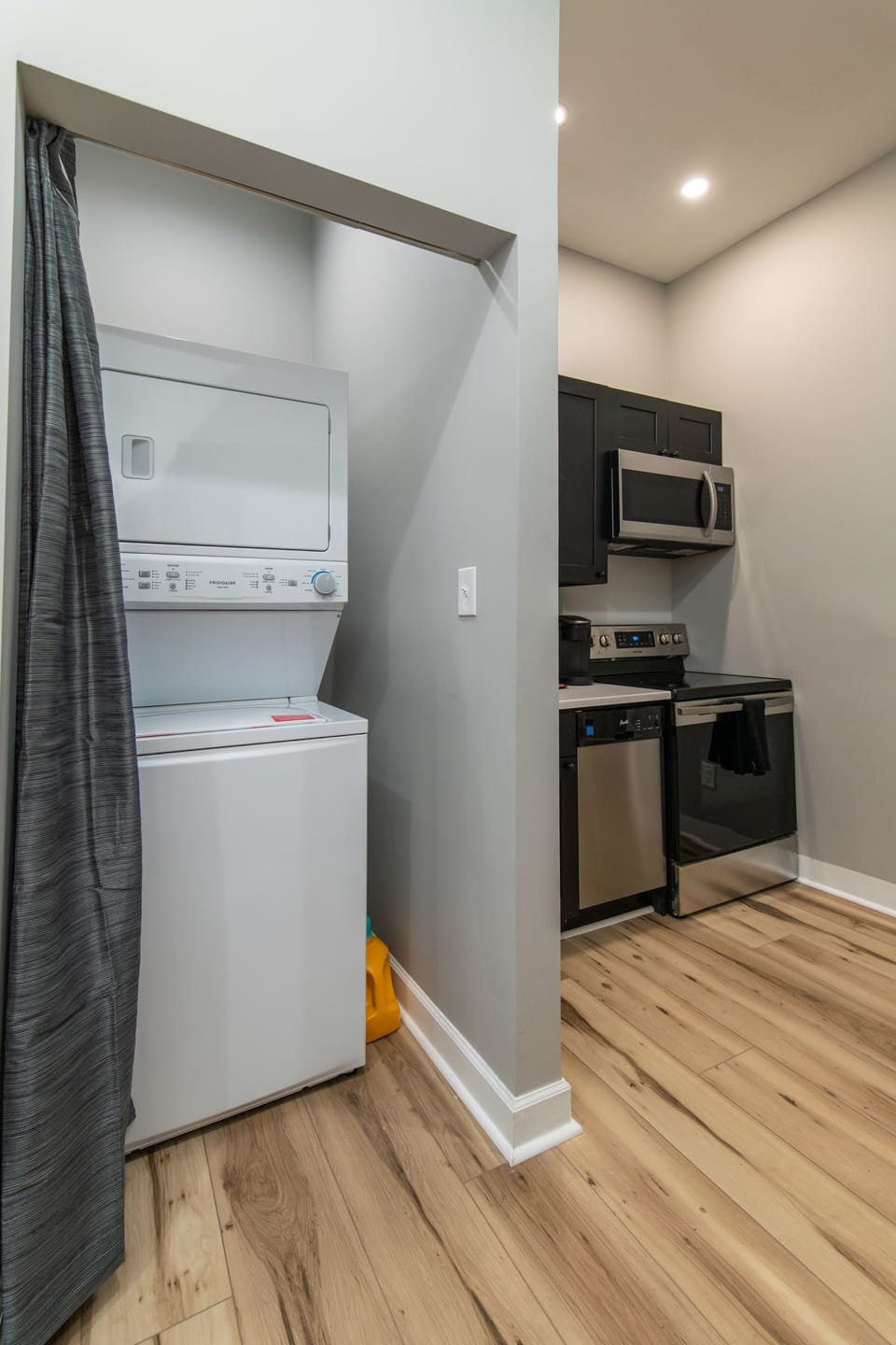 Washer & Dryer