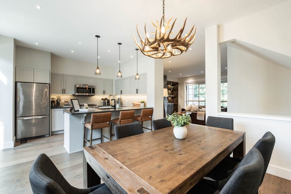 Dining and kitchen area
