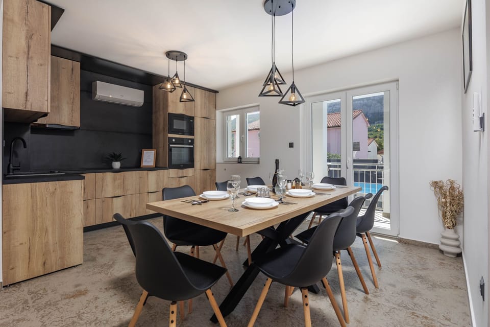 Kitchen and dining area