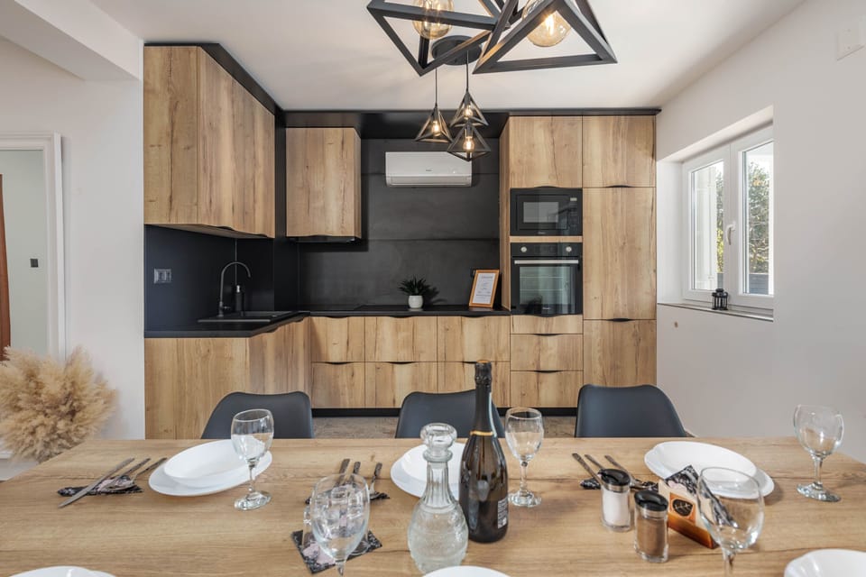 Kitchen and dining area