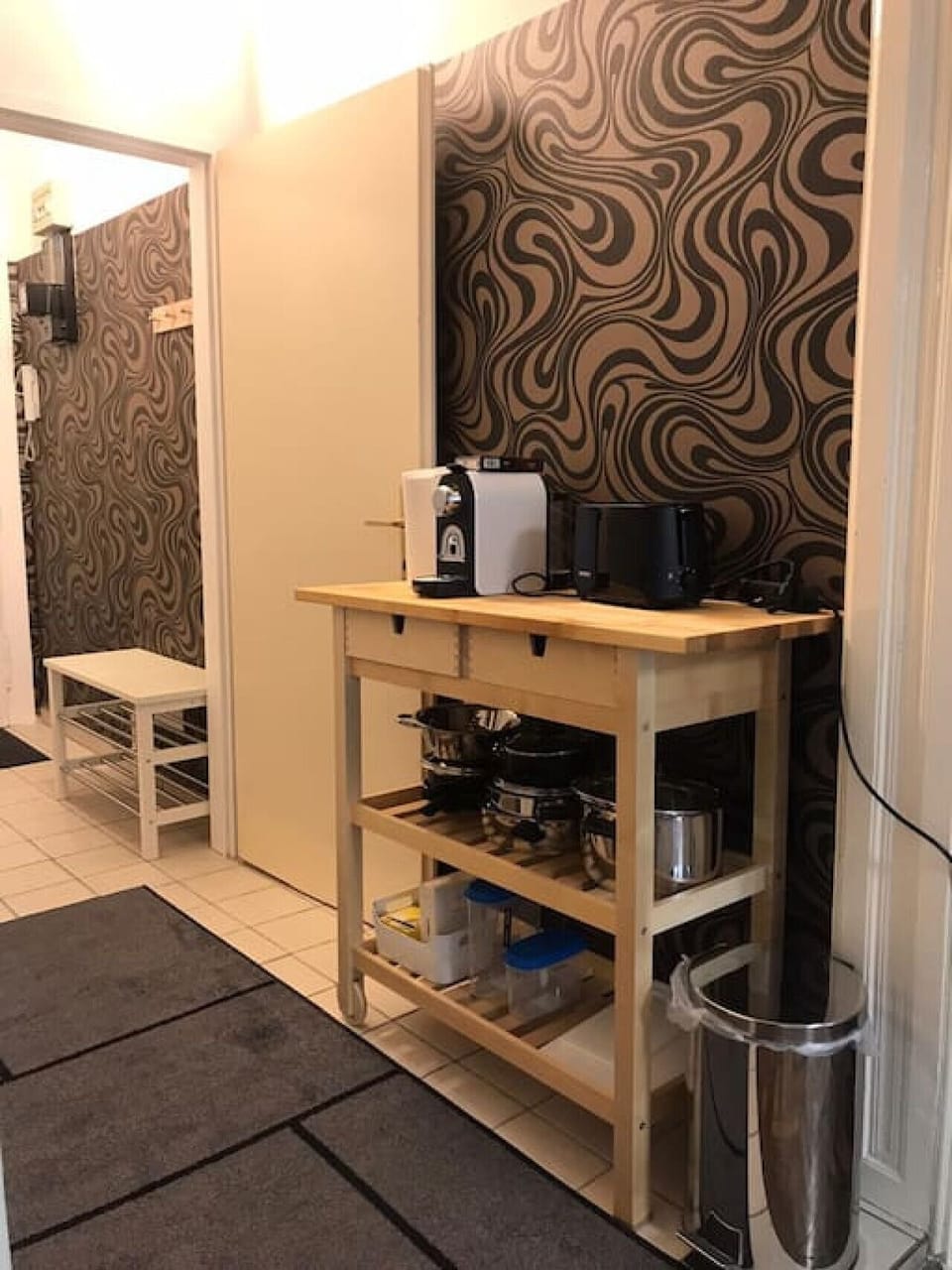 Your kitchen is a testament to Arbio Designers` skill, where every element, from the countertops to the cabinets, has been carefully chosen for both practicality and aesthetics