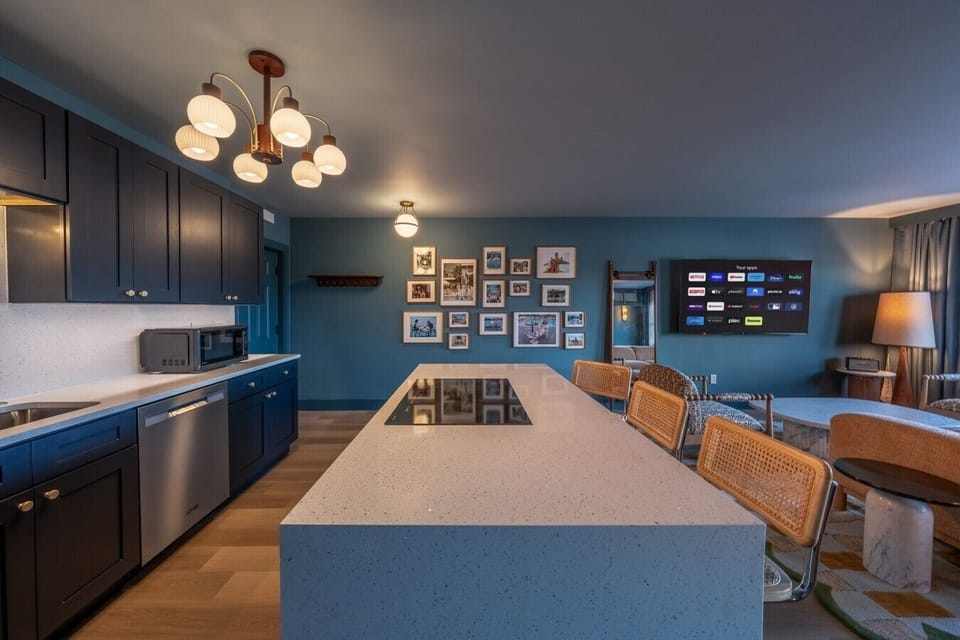 Clearwater Beach Designer Apartment 6