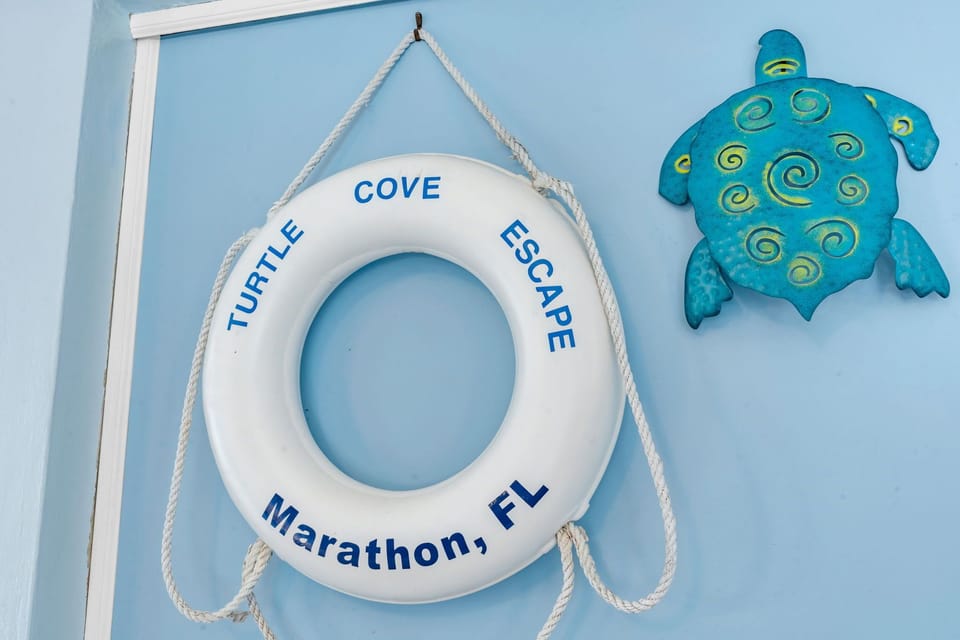 Turtle Cove Escape Signage