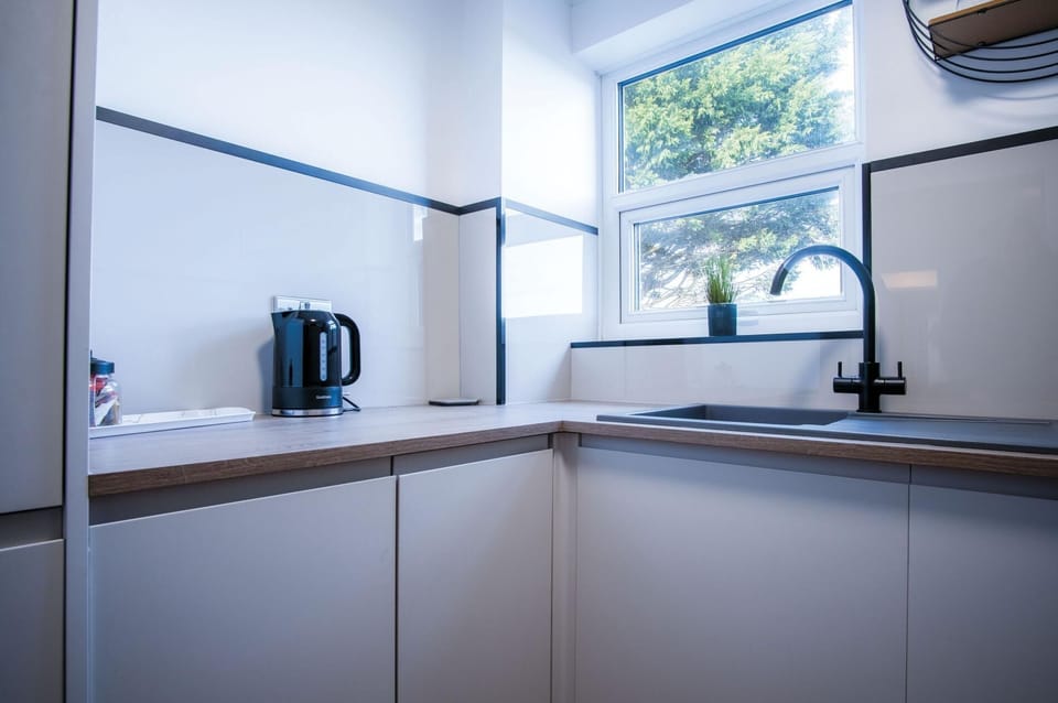 Gower Hideaway - 3 Bed Apartment - Ocean Breeze (4803)
