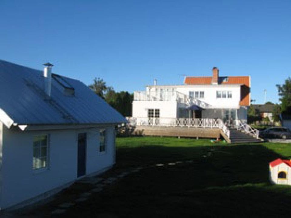 house with neighbor
