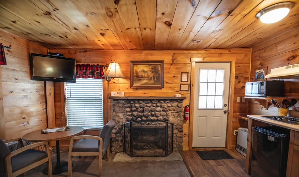 cabin206