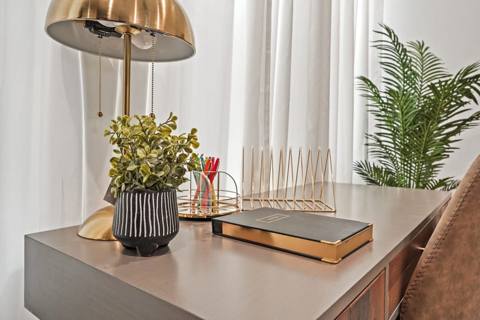The full-size desk is great for those remote workers. 