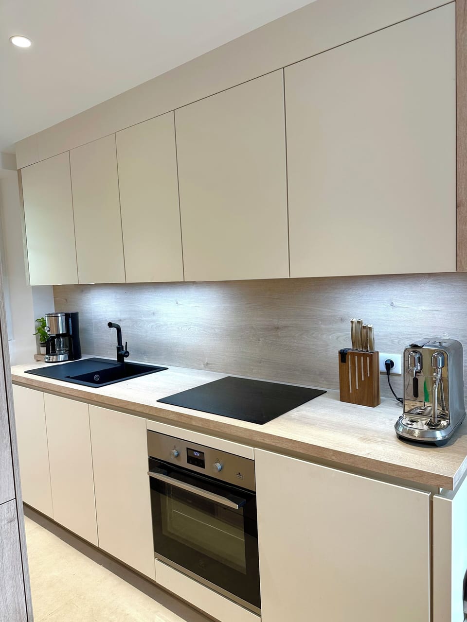 Brand new Kitchen with washing machine, dish washer, stove, oven and more