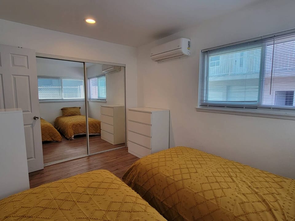 Bedroom 3 with two twin Bed