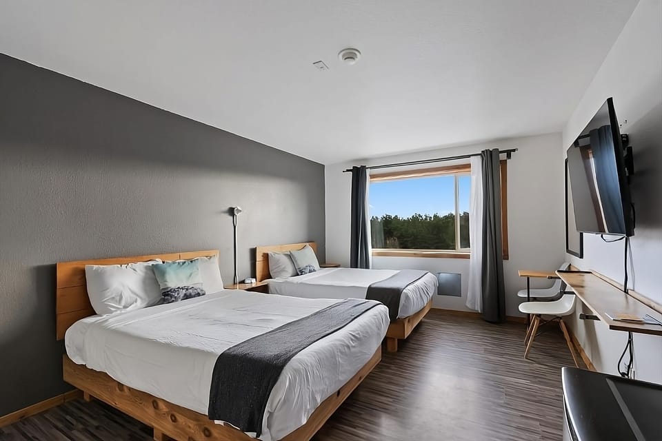 Comfortable Unit with 2 Double beds