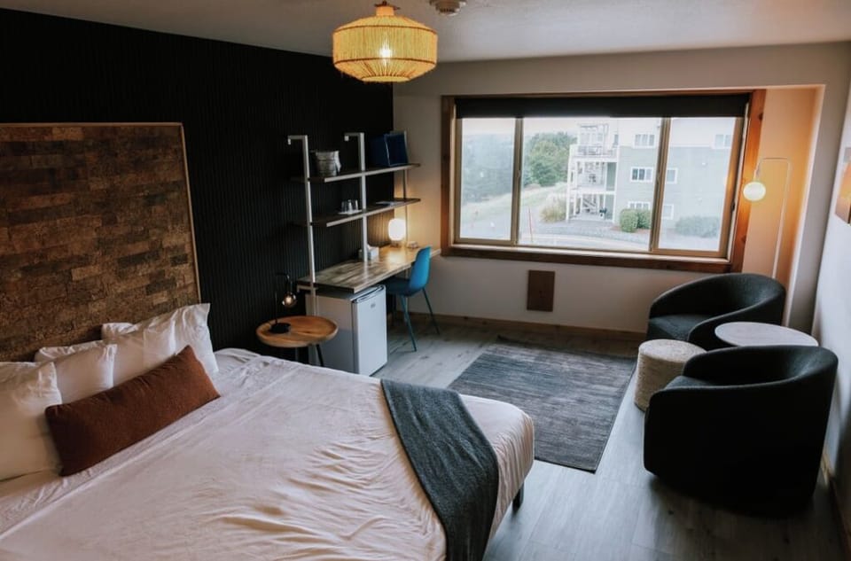 Bedroom. Interior and views may vary based on location and availability.