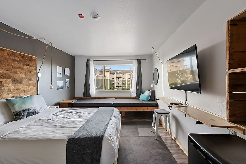 Comfortable Unit with Queen bed