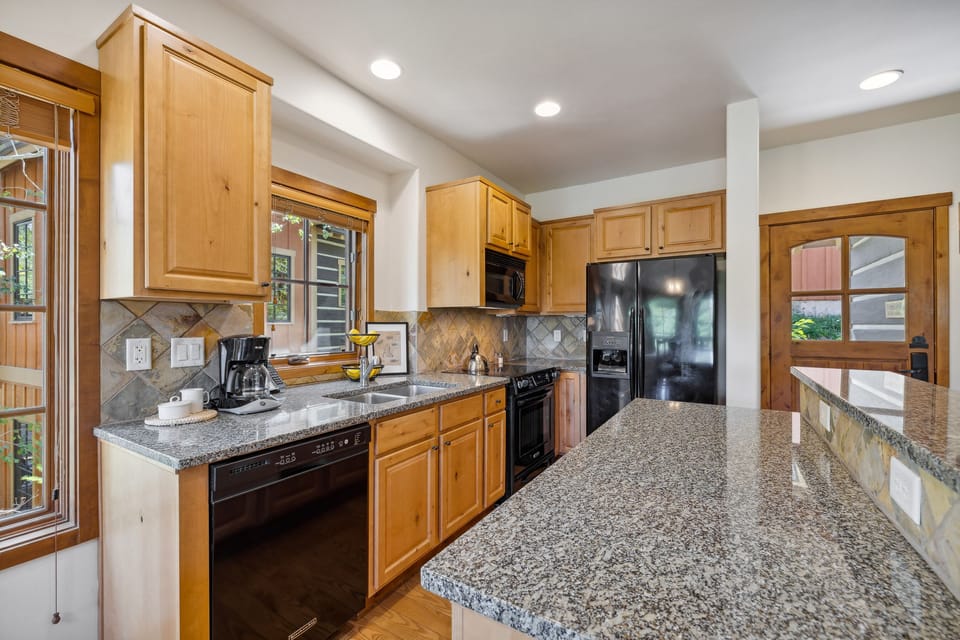 While there are plenty of dining options at Tamarack Resort, you can easily whip up a holiday meal in this fully-stocked kitchen