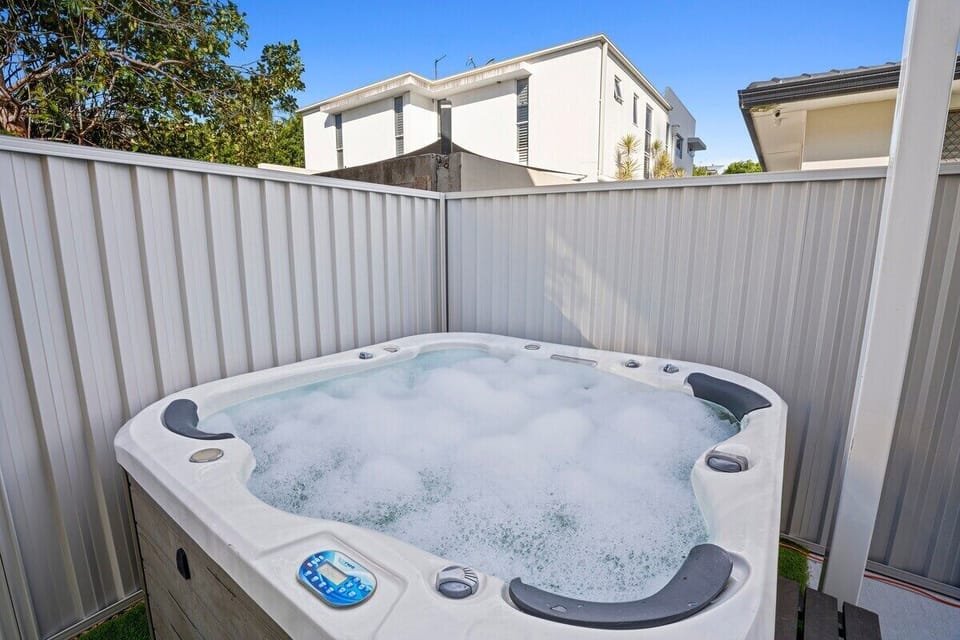 Outdoor spa.