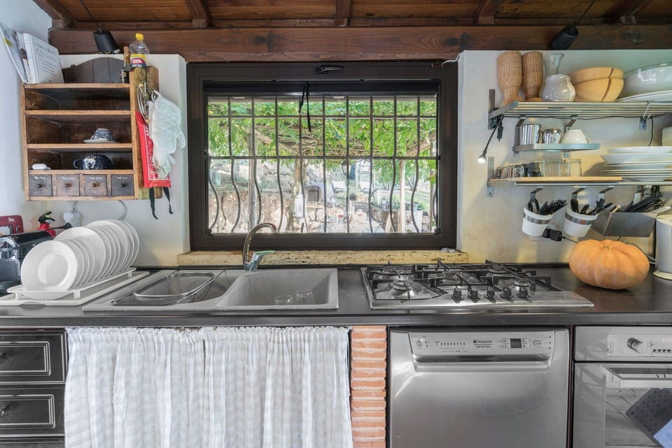 Autumn, Kitchen, Spring, Winter