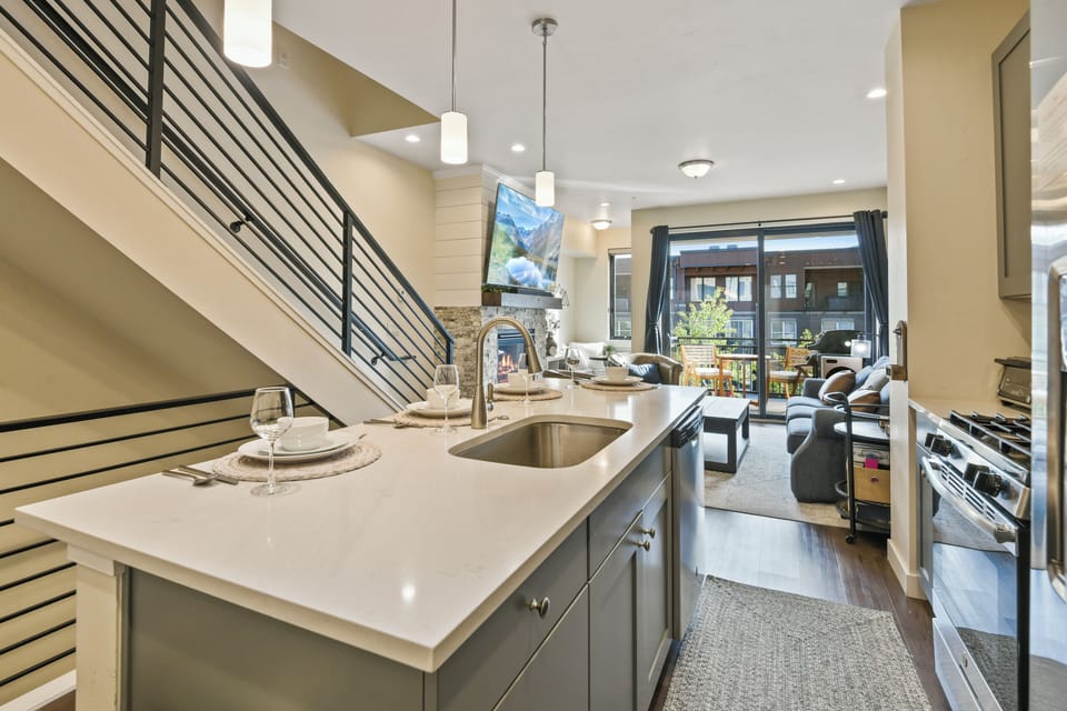 Open Kitchen
