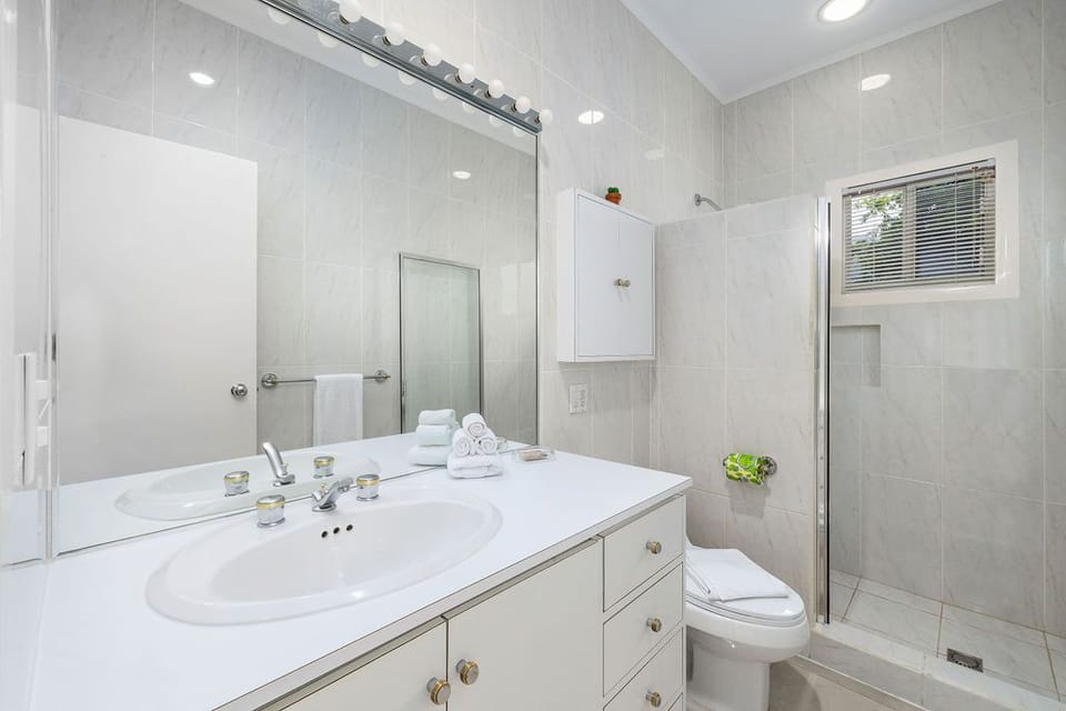 Sleek modern bathroom