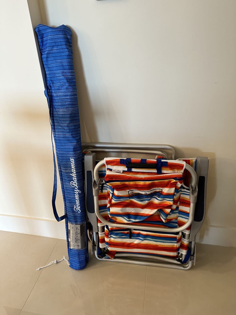 2 Beach chairs, 1 Umbrella