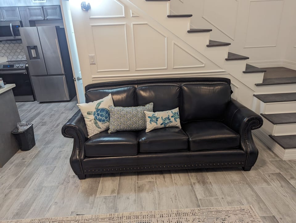2nd floor queen sleeper sofa