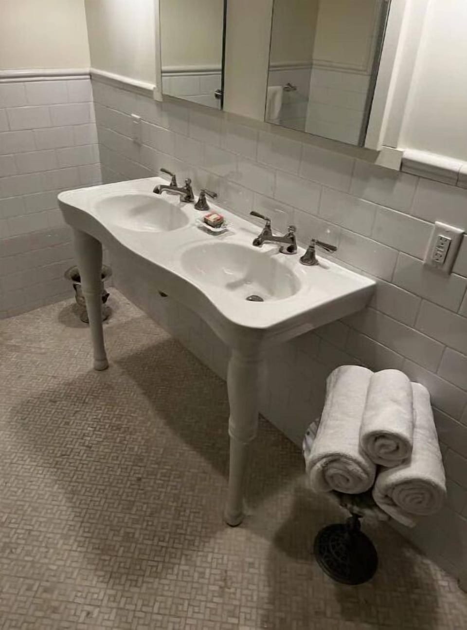 Primary ensuite bathroom