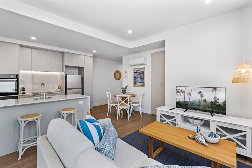 Kitchen/Dining Area
