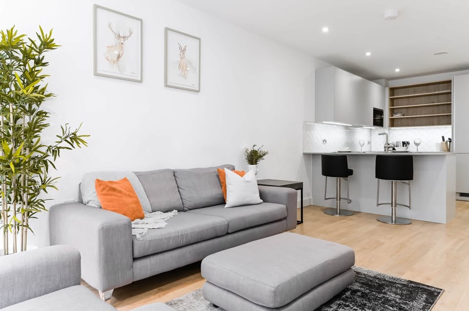 The OX - Two Bedrooms - Canary Wharf (4)