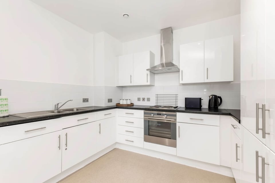 EastFerryRoad122F810 11