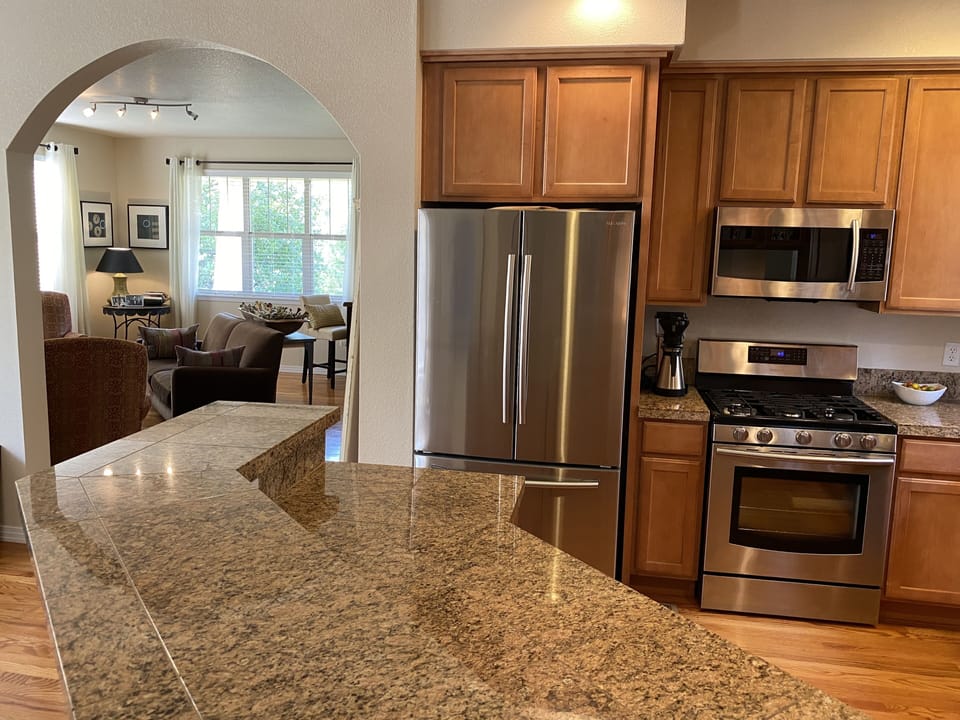 GRANITE COUNTER TOPS