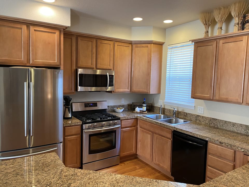 GOURMET KITCHEN ALL  NEW STAINLESS STEAL APPLIANCES 