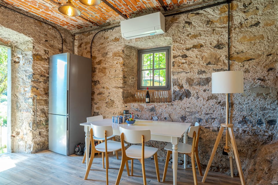 Kitchen and dining area