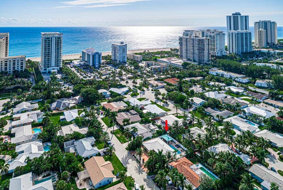 Less than 5 minutes walk to the beach