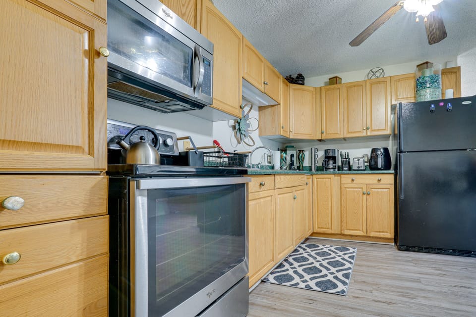 Kitchen | Cooking Basics | Coffee Maker | Air Fryer | Toaster | Microwave