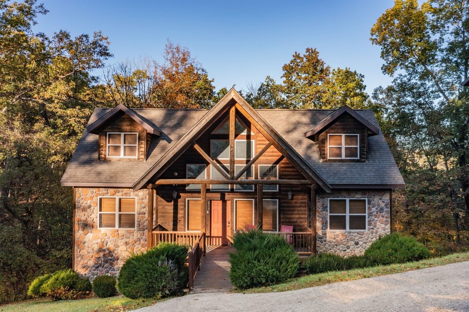 Main Level: Main Entrance