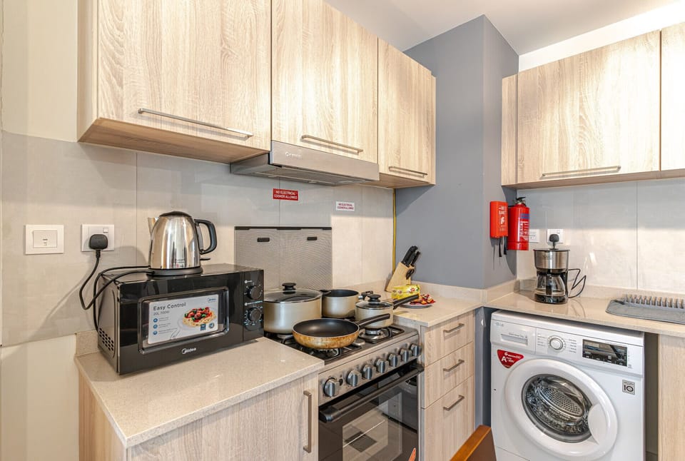 Fully equipped kitchen