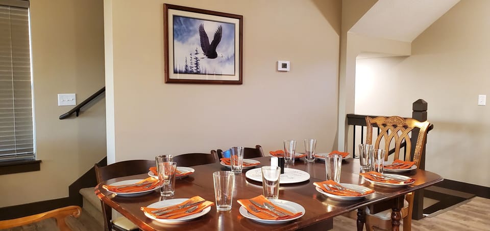 Dining table expanded can seat 10